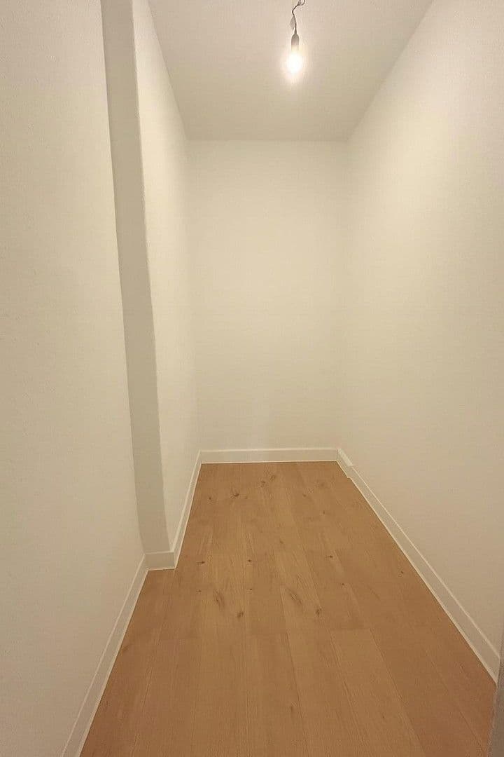 Pronájem bytu 5+1 150 m², Paracelsusstraße 2c, Halle (Saale), Sasko-Anhaltsko Pronájem bytu 5+1 150 m², Paracelsusstraße 2c, Halle (Saale), Sasko-Anhaltsko