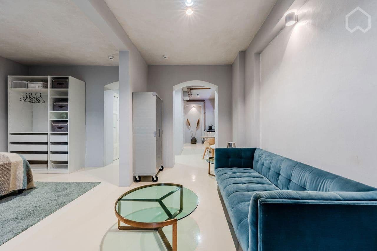 Prodej bytu 2+1 50 m², Strelitzer str. 58, Berlin, Berlín Prodej bytu 2+1 50 m², Strelitzer str. 58, Berlin, Berlín