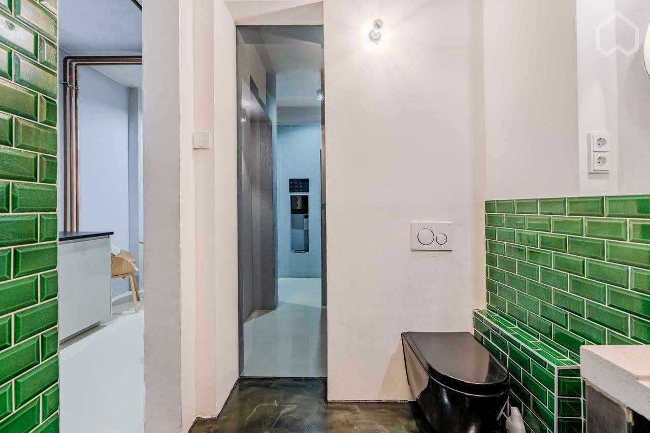 Prodej bytu 2+1 50 m², Strelitzer str. 58, Berlin, Berlín Prodej bytu 2+1 50 m², Strelitzer str. 58, Berlin, Berlín