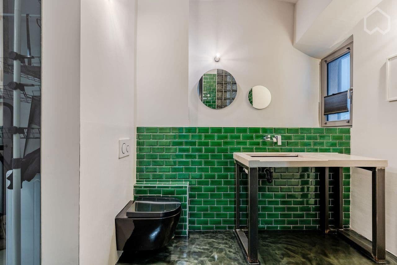 Prodej bytu 2+1 50 m², Strelitzer str. 58, Berlin, Berlín Prodej bytu 2+1 50 m², Strelitzer str. 58, Berlin, Berlín