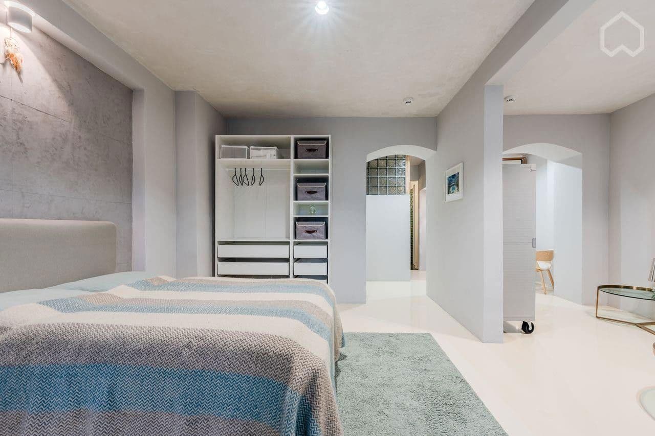 Prodej bytu 2+1 50 m², Strelitzer str. 58, Berlin, Berlín Prodej bytu 2+1 50 m², Strelitzer str. 58, Berlin, Berlín