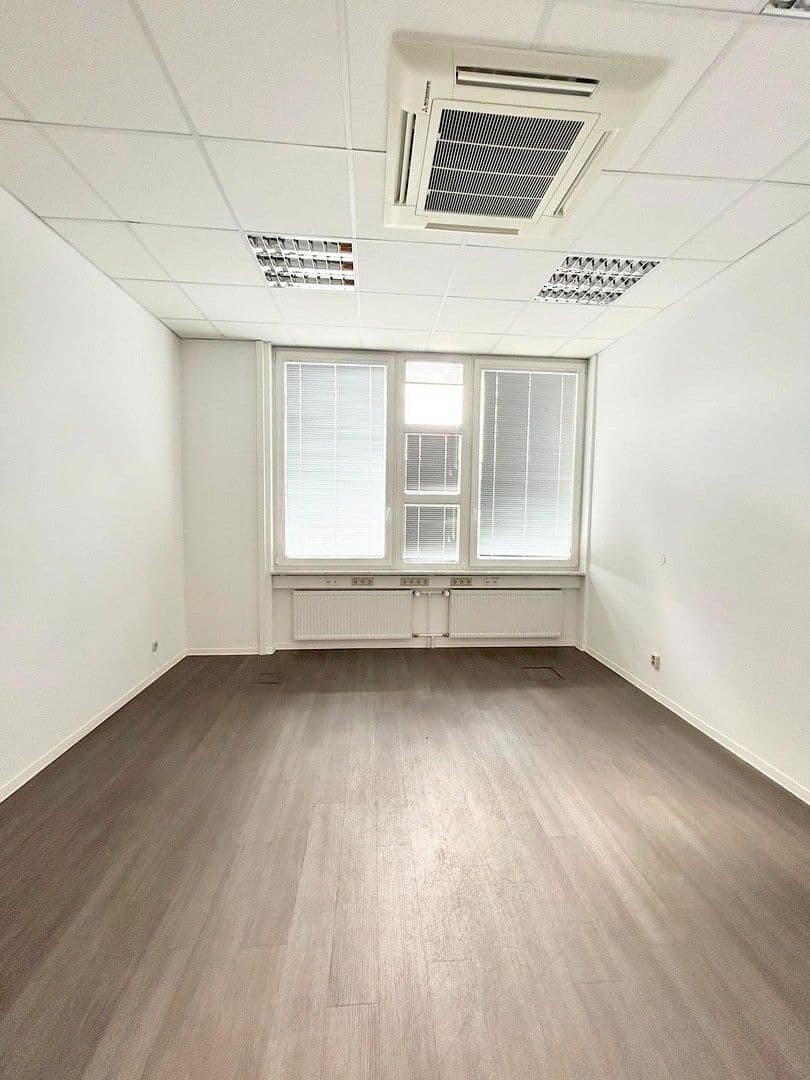 Pronájem kanceláře 150 m², Lilienthalstraße 5b, Schönefeld, Braniborsko Pronájem kanceláře 150 m², Lilienthalstraße 5b, Schönefeld, Braniborsko