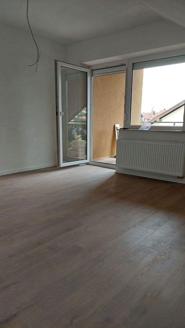 Pronájem bytu 2+1 70 m², Unterschneidheim, Bádensko-Württembersko Pronájem bytu 2+1 70 m², Unterschneidheim, Bádensko-Württembersko