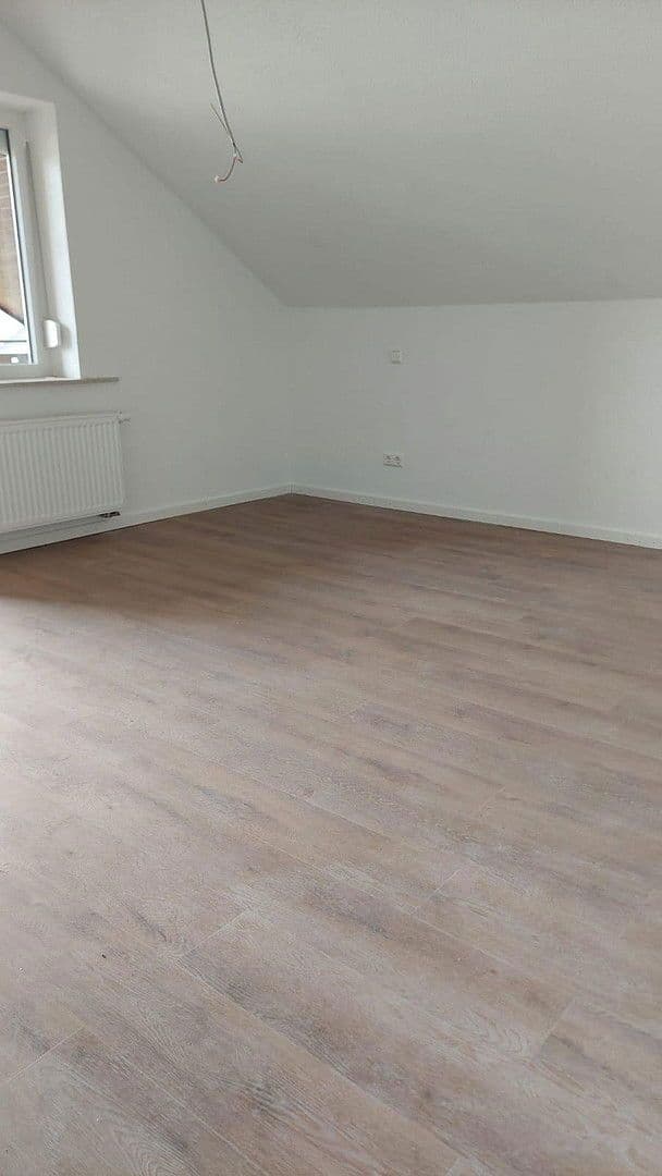 Pronájem bytu 2+1 70 m², Unterschneidheim, Bádensko-Württembersko Pronájem bytu 2+1 70 m², Unterschneidheim, Bádensko-Württembersko