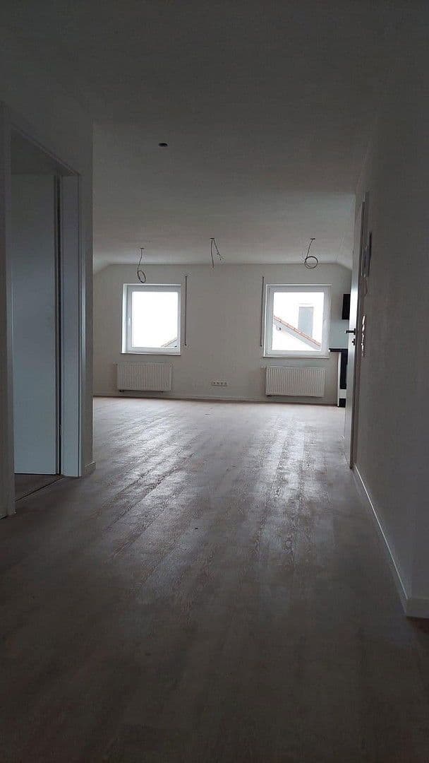 Pronájem bytu 2+1 70 m², Unterschneidheim, Bádensko-Württembersko Pronájem bytu 2+1 70 m², Unterschneidheim, Bádensko-Württembersko