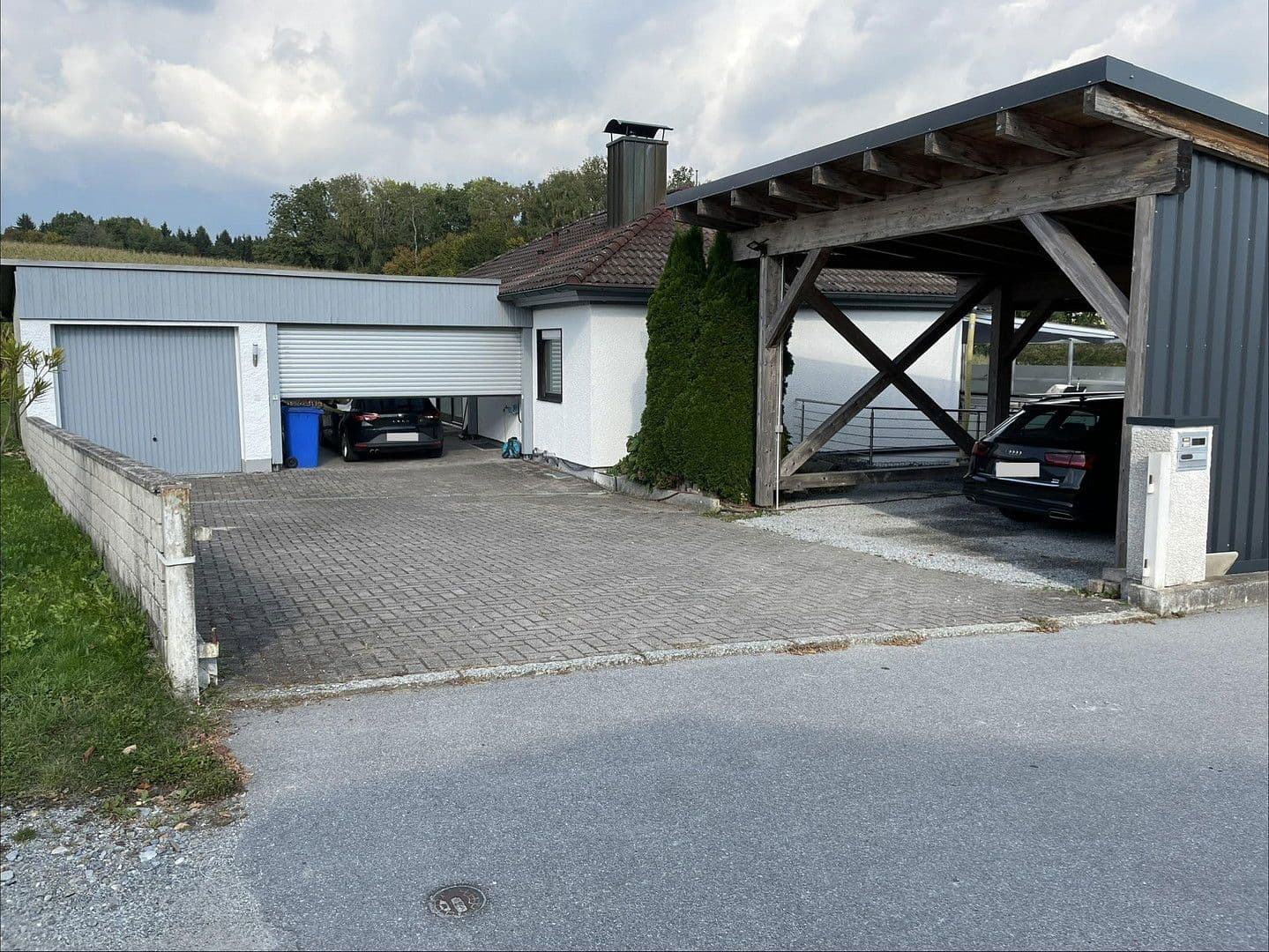 Prodej domu 298 m², pozemek 1.108 m², Windorf, Bavorsko Prodej domu 298 m², pozemek 1.108 m², Windorf, Bavorsko