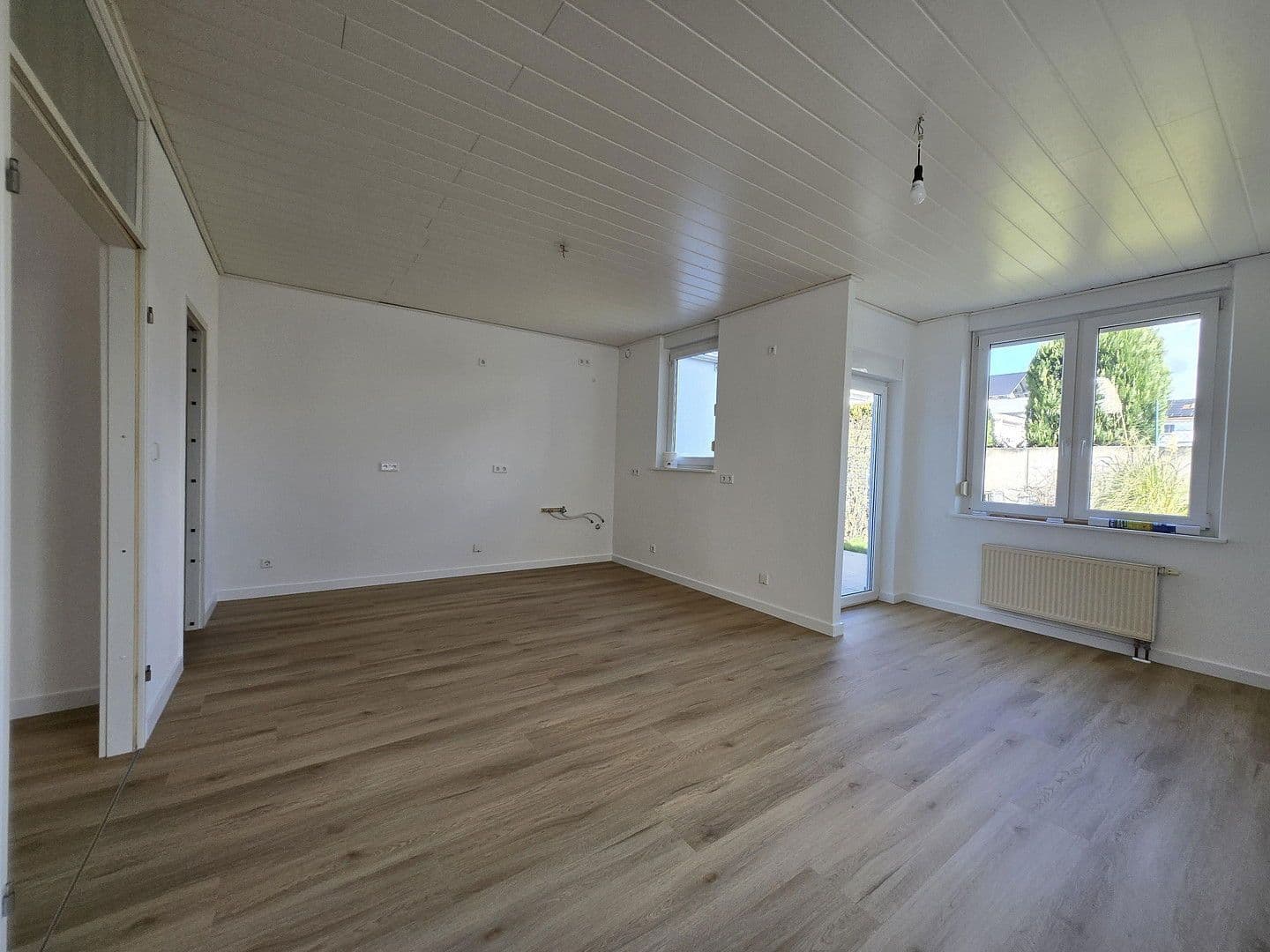 Pronájem domu 184 m², pozemek 222 m², Weinbergstr. 59, Bad Schönborn, Bádensko-Württembersko Pronájem domu 184 m², pozemek 222 m², Weinbergstr. 59, Bad Schönborn, Bádensko-Württembersko