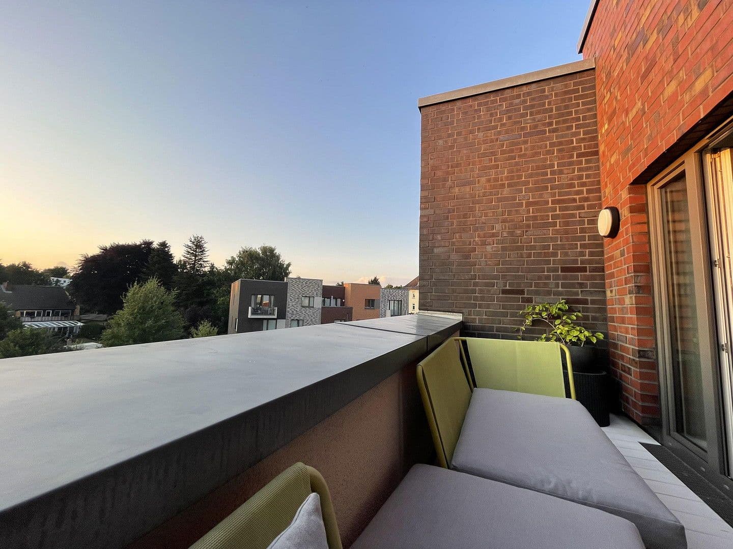 Prodej domu 121 m², pozemek 121 m², Hamburg, Hamburg Prodej domu 121 m², pozemek 121 m², Hamburg, Hamburg