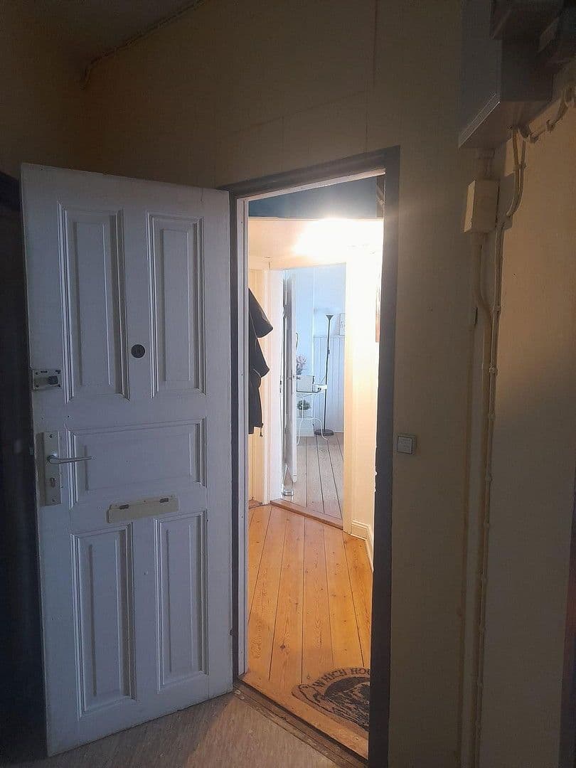 Pronájem bytu 2+1 55 m², Holtenauer Straße 211, Kiel, Šlesvicko-Holštýnsko Pronájem bytu 2+1 55 m², Holtenauer Straße 211, Kiel, Šlesvicko-Holštýnsko