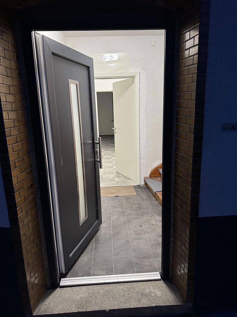 Prodej domu 155 m², pozemek 485 m², Höhbuck 7, Roßtal, Bavorsko Prodej domu 155 m², pozemek 485 m², Höhbuck 7, Roßtal, Bavorsko