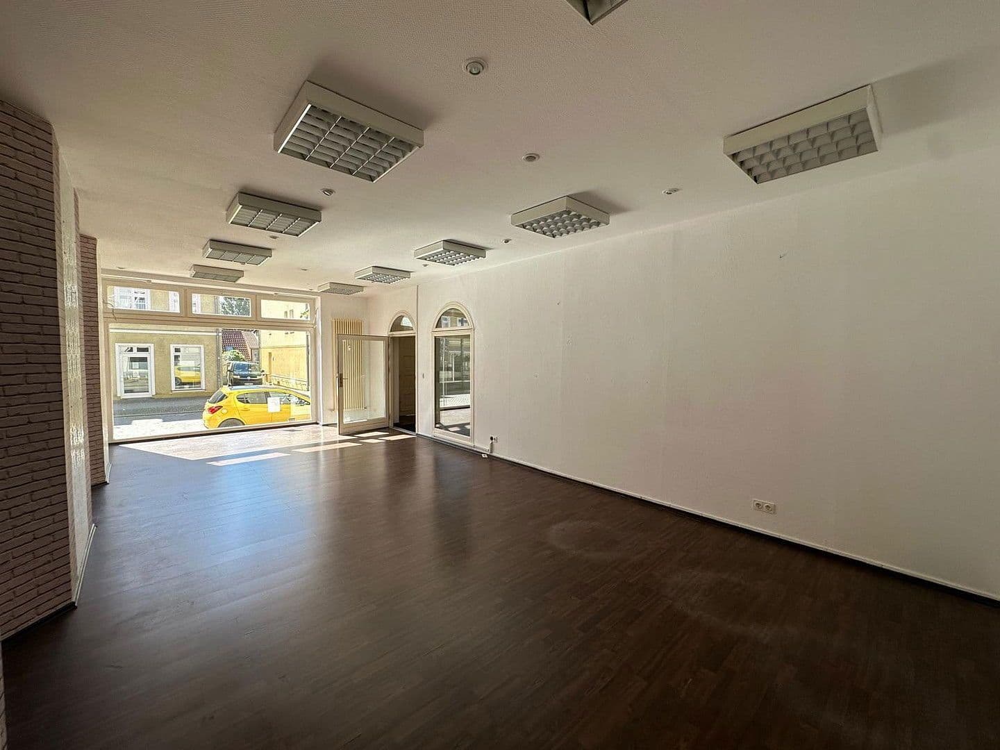 Pronájem nebytového prostoru 75 m², Glambecker Str. 4, Nové Střelice, Mecklenburg-Vorpommern Pronájem nebytového prostoru 75 m², Glambecker Str. 4, Nové Střelice, Mecklenburg-Vorpommern