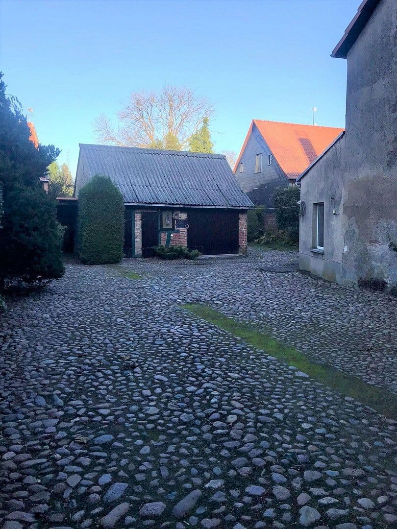 Prodej domu 260 m², pozemek 1.800 m², Lindenplatz 1, Arendsee (Altmark), Sasko-Anhaltsko Prodej domu 260 m², pozemek 1.800 m², Lindenplatz 1, Arendsee (Altmark), Sasko-Anhaltsko