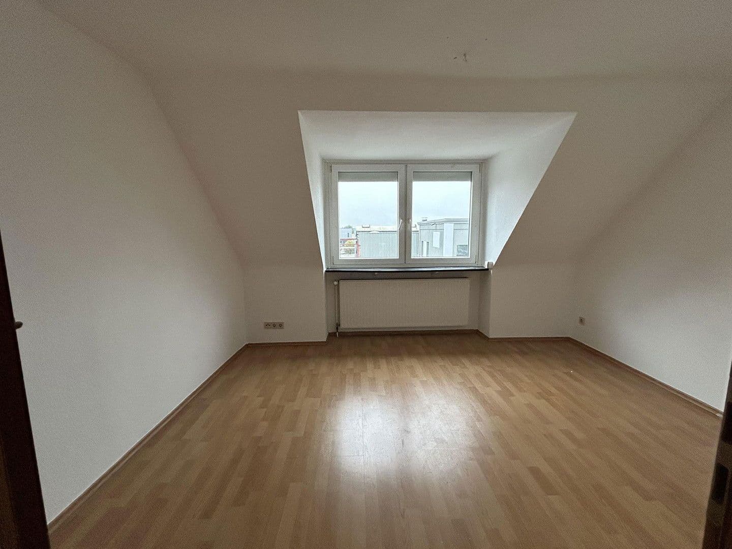 Pronájem bytu 3+1 65 m², Velbert, Severní Porýní-Vestfálsko Pronájem bytu 3+1 65 m², Velbert, Severní Porýní-Vestfálsko