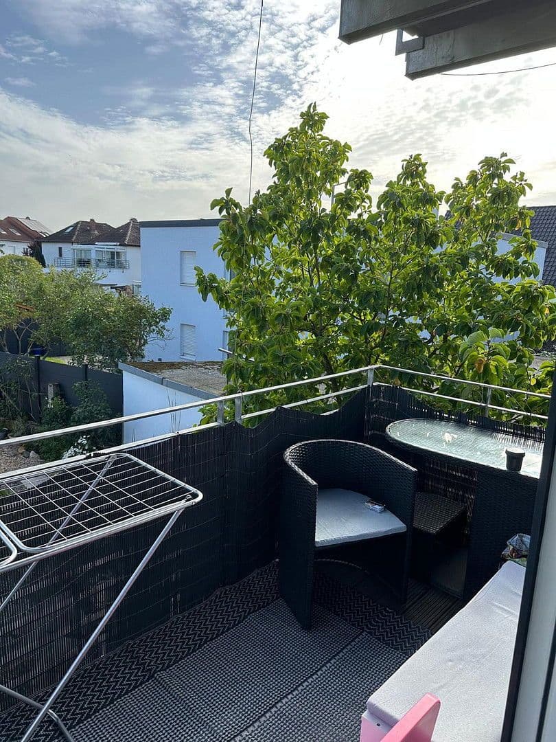 Pronájem bytu 4+kk 108 m², Rheinauer Str. 34, Brühl, Bádensko-Württembersko Pronájem bytu 4+kk 108 m², Rheinauer Str. 34, Brühl, Bádensko-Württembersko