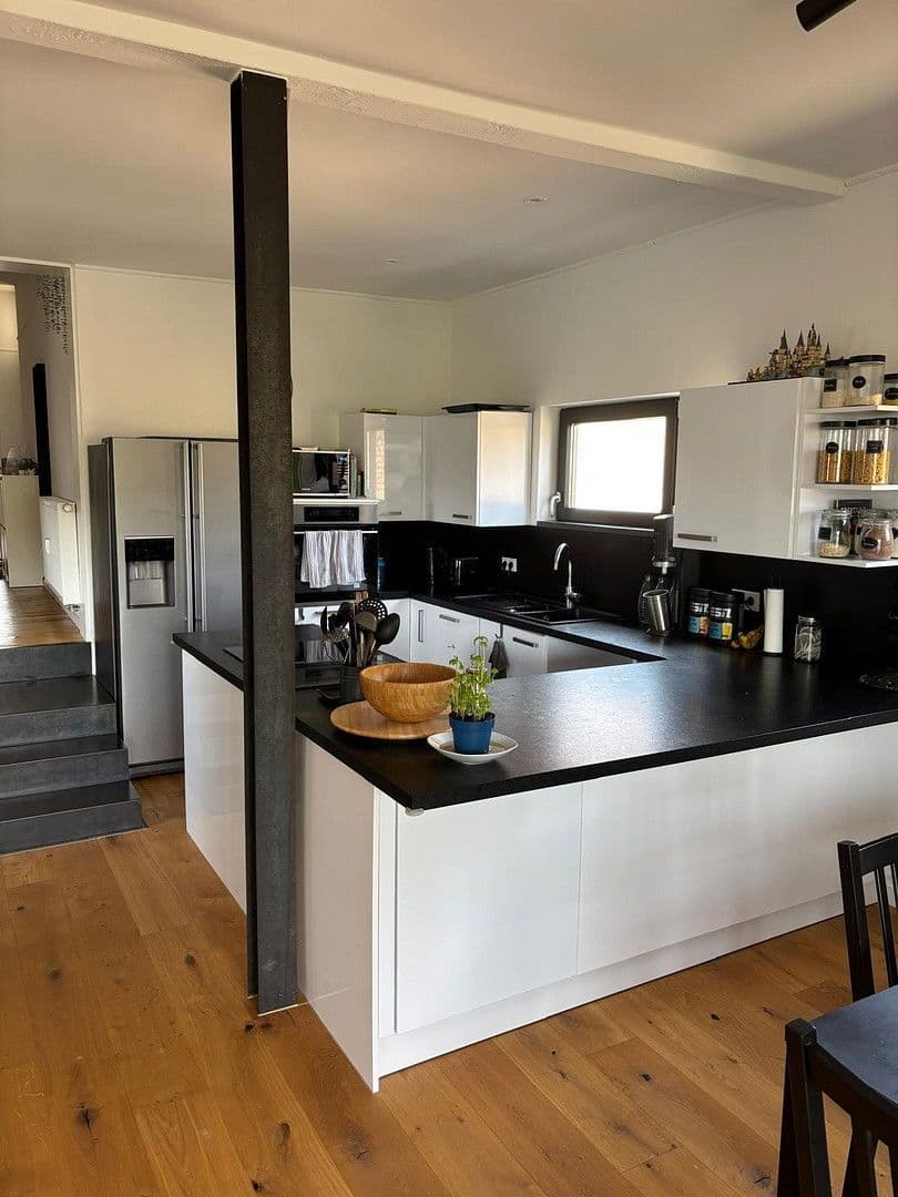 Pronájem bytu 4+kk 108 m², Rheinauer Str. 34, Brühl, Bádensko-Württembersko Pronájem bytu 4+kk 108 m², Rheinauer Str. 34, Brühl, Bádensko-Württembersko