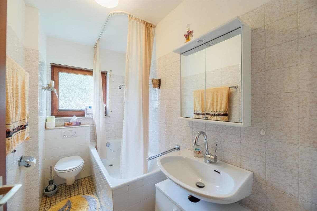 Pronájem bytu 2+1 73 m², Kapellenweg, Titisee-Neustadt, Bádensko-Württembersko Pronájem bytu 2+1 73 m², Kapellenweg, Titisee-Neustadt, Bádensko-Württembersko