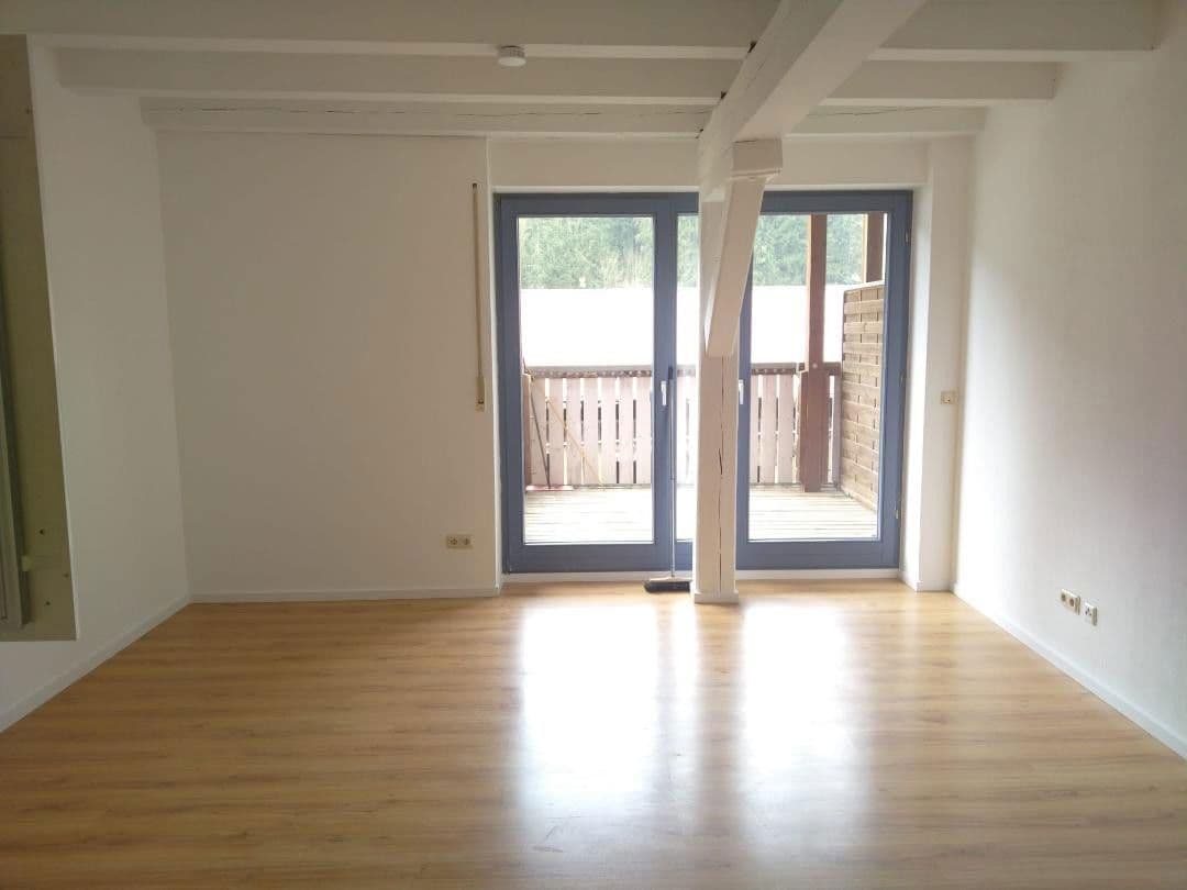 Pronájem bytu 2+1 54 m², Talstraße 8a, Wolpertshausen, Bádensko-Württembersko Pronájem bytu 2+1 54 m², Talstraße 8a, Wolpertshausen, Bádensko-Württembersko