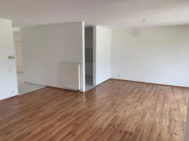 Pronájem bytu 3+1 100 m², Kreuzau, Severní Porýní-Vestfálsko Pronájem bytu 3+1 100 m², Kreuzau, Severní Porýní-Vestfálsko