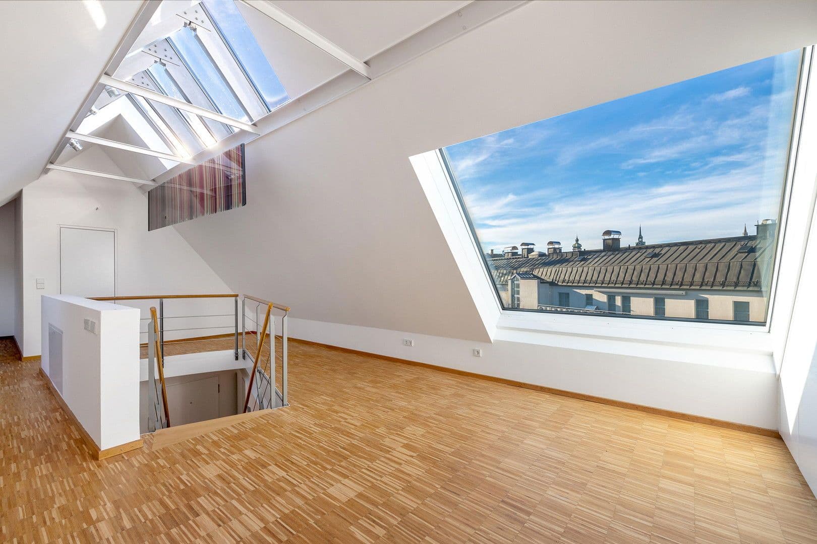 Pronájem bytu 3+1 144 m², München, Bavorsko Pronájem bytu 3+1 144 m², München, Bavorsko