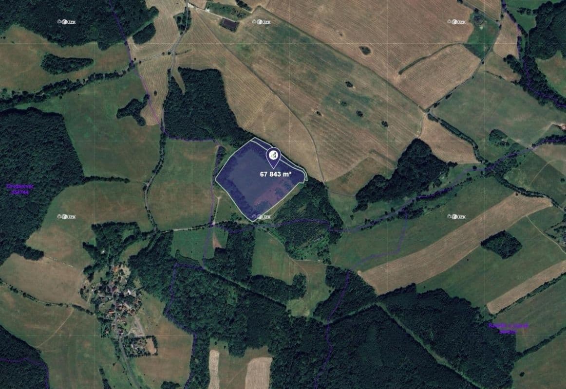 Prodej pozemku 67.843 m², Velké Chvojno, Ústecký kraj Prodej pozemku 67.843 m², Velké Chvojno, Ústecký kraj