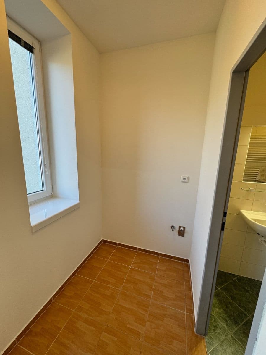 Pronájem bytu 2+kk 43 m², Vinoční, Brno, Jihomoravský kraj Pronájem bytu 2+kk 43 m², Vinoční, Brno, Jihomoravský kraj