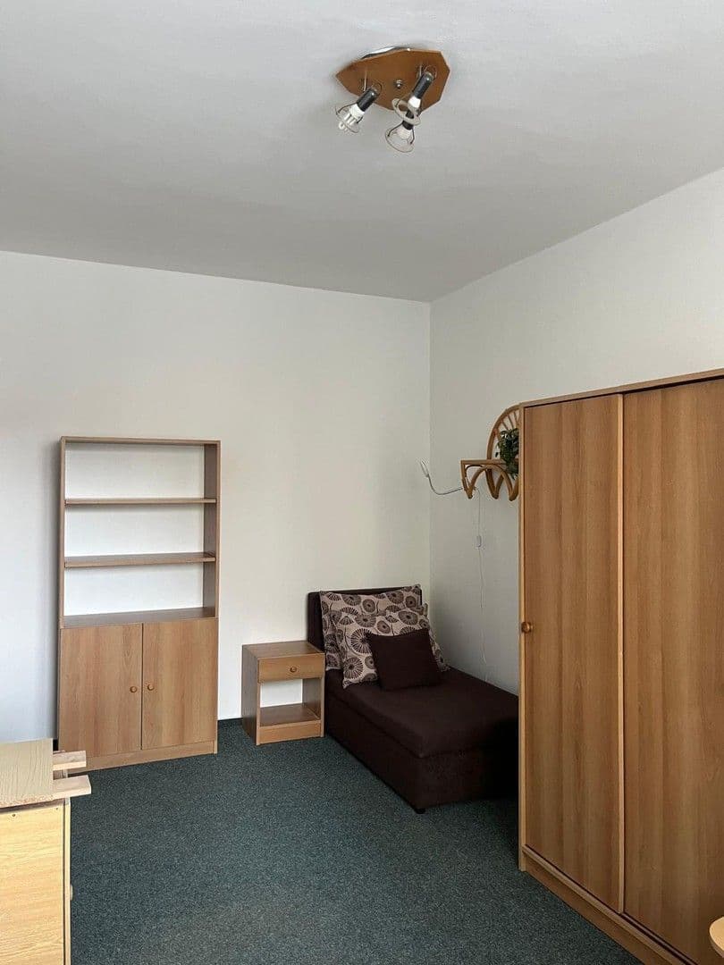 Pronájem bytu 1+1 30 m², Na Hrádku, Pardubice, Pardubický kraj Pronájem bytu 1+1 30 m², Na Hrádku, Pardubice, Pardubický kraj