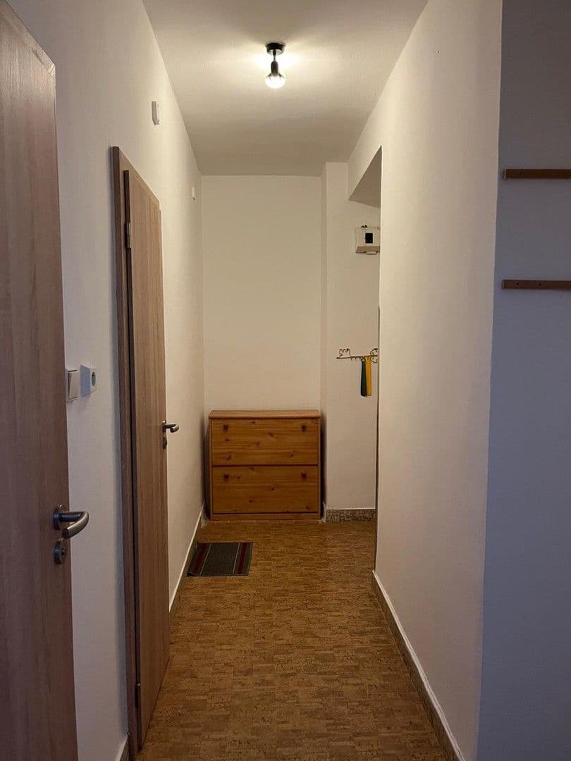 Pronájem bytu 1+1 30 m², Na Hrádku, Pardubice, Pardubický kraj Pronájem bytu 1+1 30 m², Na Hrádku, Pardubice, Pardubický kraj