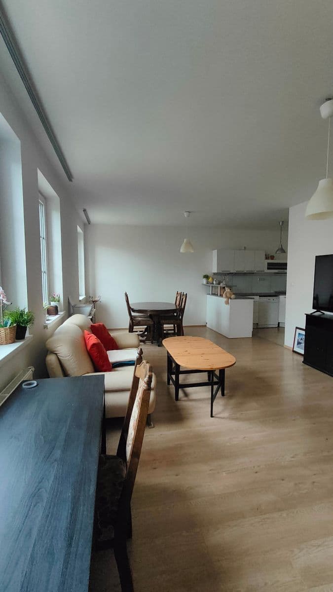 Prodej bytu 2+kk 85 m², V Zahradách, Beroun, Středočeský kraj Prodej bytu 2+kk 85 m², V Zahradách, Beroun, Středočeský kraj