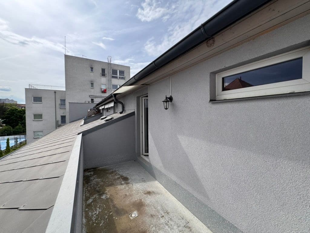 Prodej bytu 2+kk 85 m², V Zahradách, Beroun, Středočeský kraj Prodej bytu 2+kk 85 m², V Zahradách, Beroun, Středočeský kraj