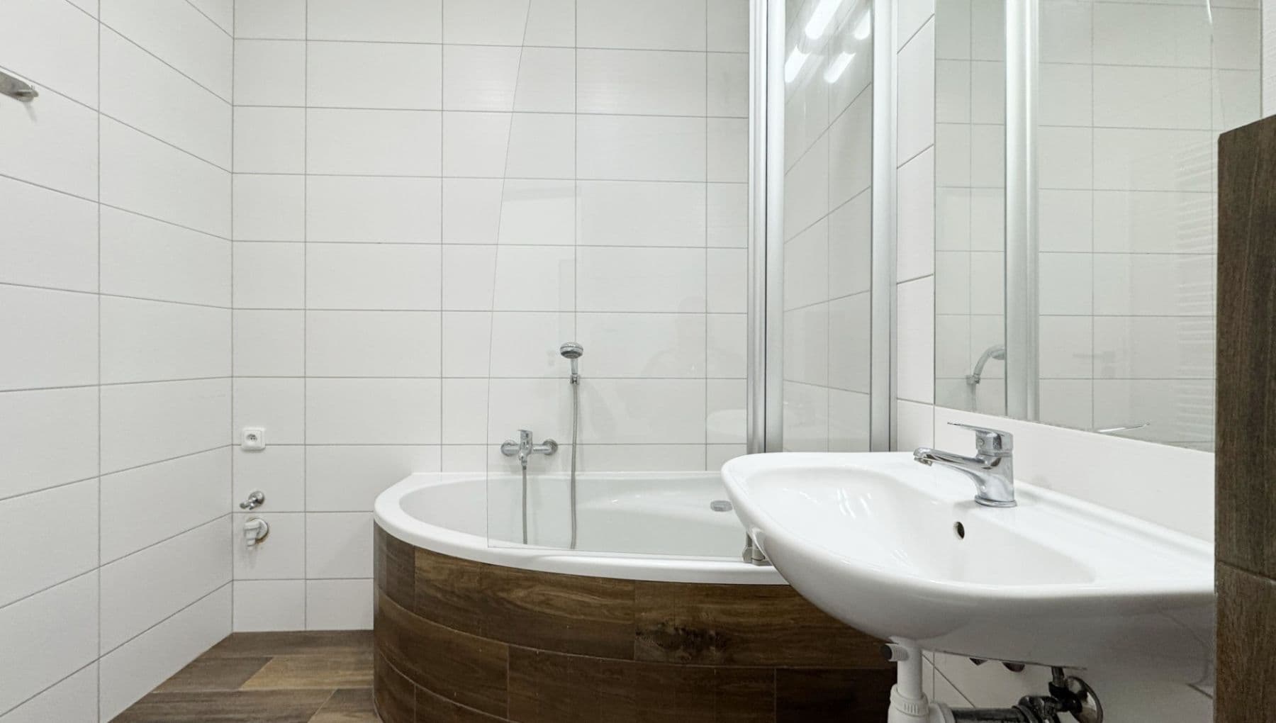 Pronájem bytu 3+kk 64 m², Nad Vápenkami, Kladno, Středočeský kraj Pronájem bytu 3+kk 64 m², Nad Vápenkami, Kladno, Středočeský kraj