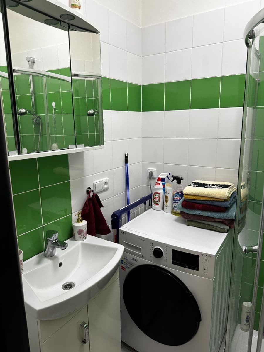 Pronájem bytu 2+1 68 m², Vltavská, Štěchovice, Středočeský kraj Pronájem bytu 2+1 68 m², Vltavská, Štěchovice, Středočeský kraj