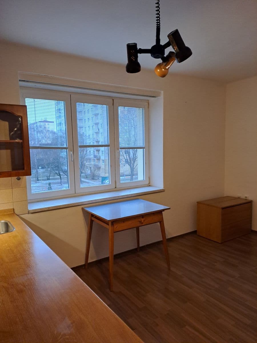 Pronájem bytu 1+kk 22 m², Tř. Maršála Malinovského, Uherské Hradiště, Zlínský kraj Pronájem bytu 1+kk 22 m², Tř. Maršála Malinovského, Uherské Hradiště, Zlínský kraj