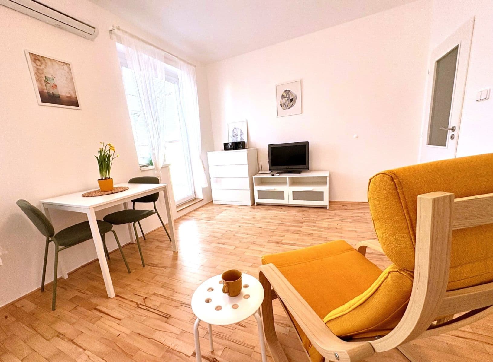 Pronájem bytu 1+kk 40 m², Kloboučnická, Praha, Praha Pronájem bytu 1+kk 40 m², Kloboučnická, Praha, Praha
