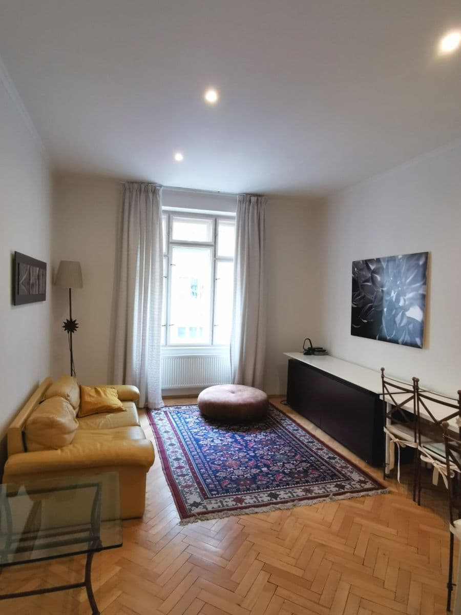 Pronájem bytu 2+1 50 m², Na Výtoni, Praha, Praha Pronájem bytu 2+1 50 m², Na Výtoni, Praha, Praha