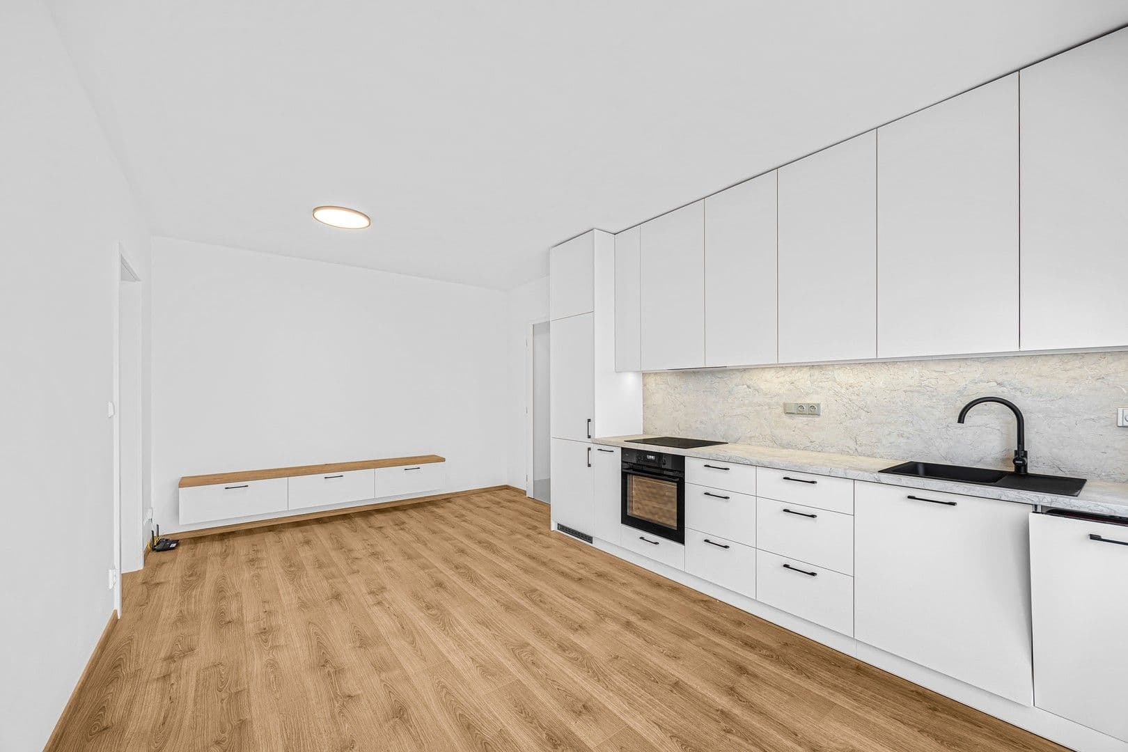 Pronájem bytu 2+kk 42 m², Pekařova, Praha, Praha Pronájem bytu 2+kk 42 m², Pekařova, Praha, Praha