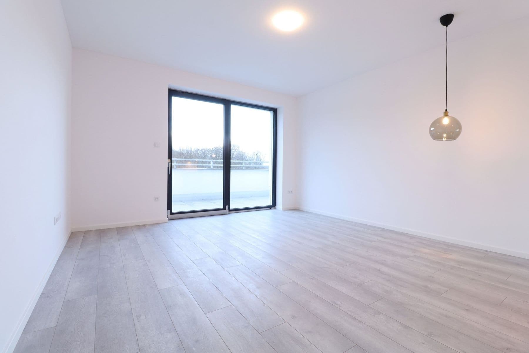 Pronájem bytu 2+kk 54 m², Spojovací, Praha, Praha Pronájem bytu 2+kk 54 m², Spojovací, Praha, Praha