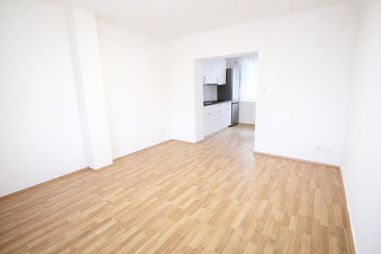 Pronájem bytu 1+kk 25 m², 5. máje, Praha, Praha Pronájem bytu 1+kk 25 m², 5. máje, Praha, Praha