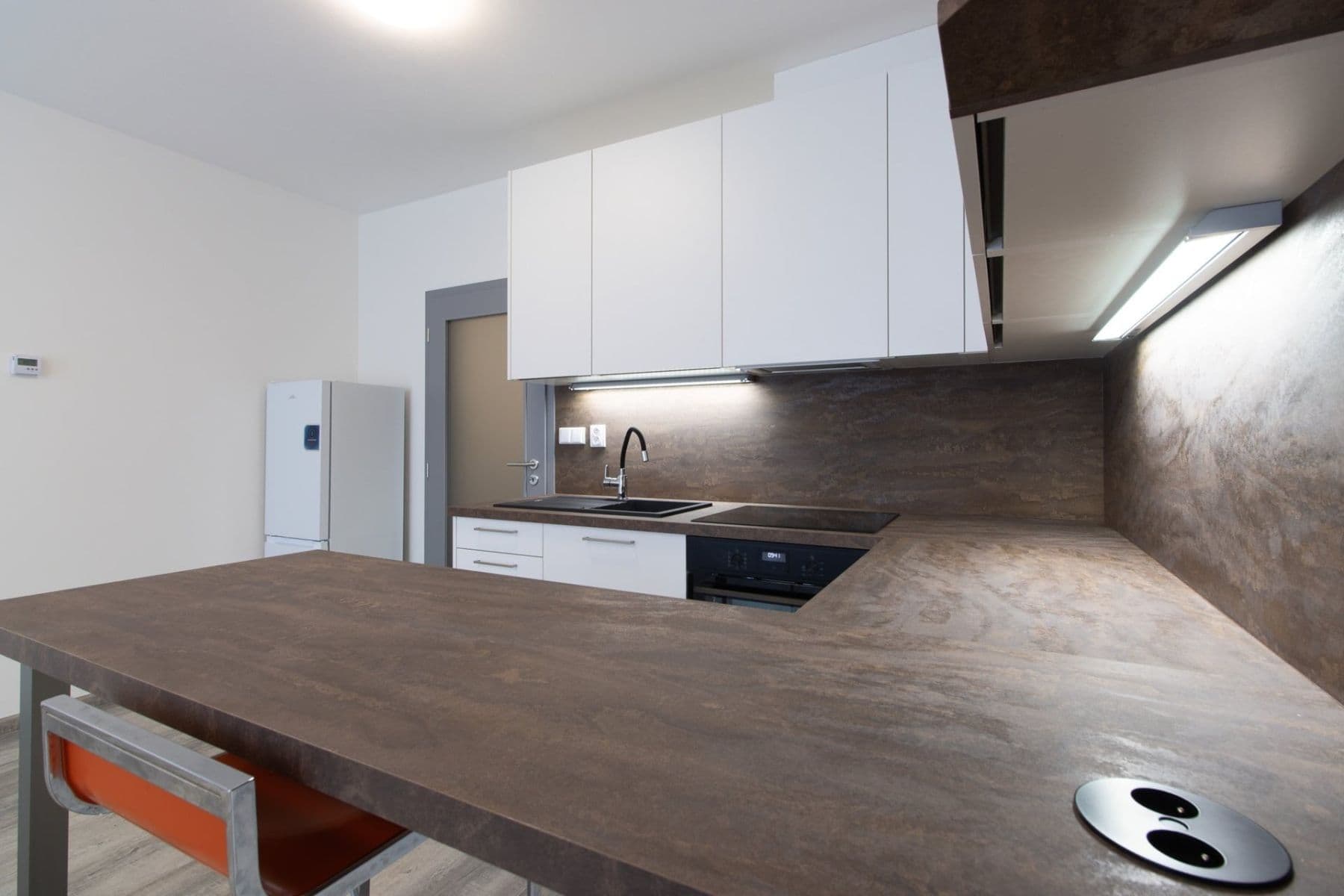 Pronájem bytu 1+kk 32 m², Šípková, Lysá nad Labem, Středočeský kraj Pronájem bytu 1+kk 32 m², Šípková, Lysá nad Labem, Středočeský kraj