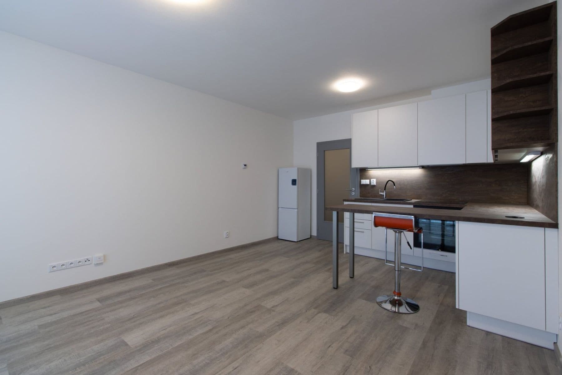 Pronájem bytu 1+kk 32 m², Šípková, Lysá nad Labem, Středočeský kraj Pronájem bytu 1+kk 32 m², Šípková, Lysá nad Labem, Středočeský kraj