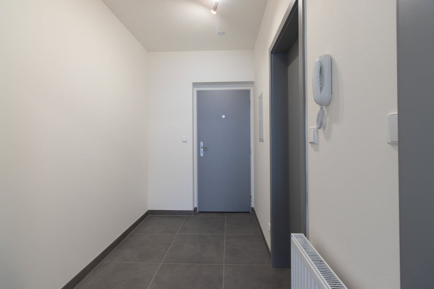 Pronájem bytu 1+kk 32 m², Šípková, Lysá nad Labem, Středočeský kraj Pronájem bytu 1+kk 32 m², Šípková, Lysá nad Labem, Středočeský kraj