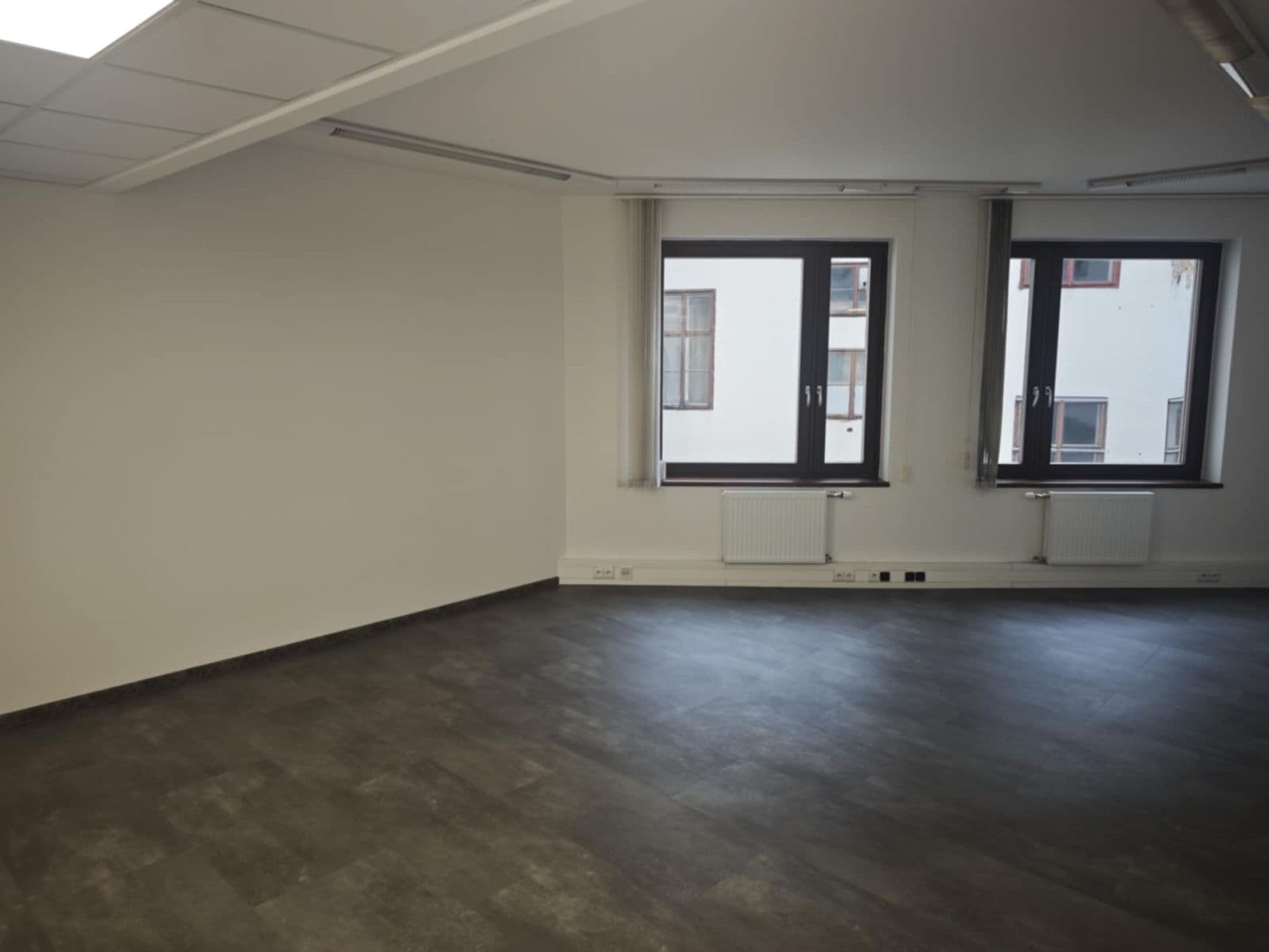 Pronájem kanceláře 186 m², Na Poříčí, Praha, Praha Pronájem kanceláře 186 m², Na Poříčí, Praha, Praha