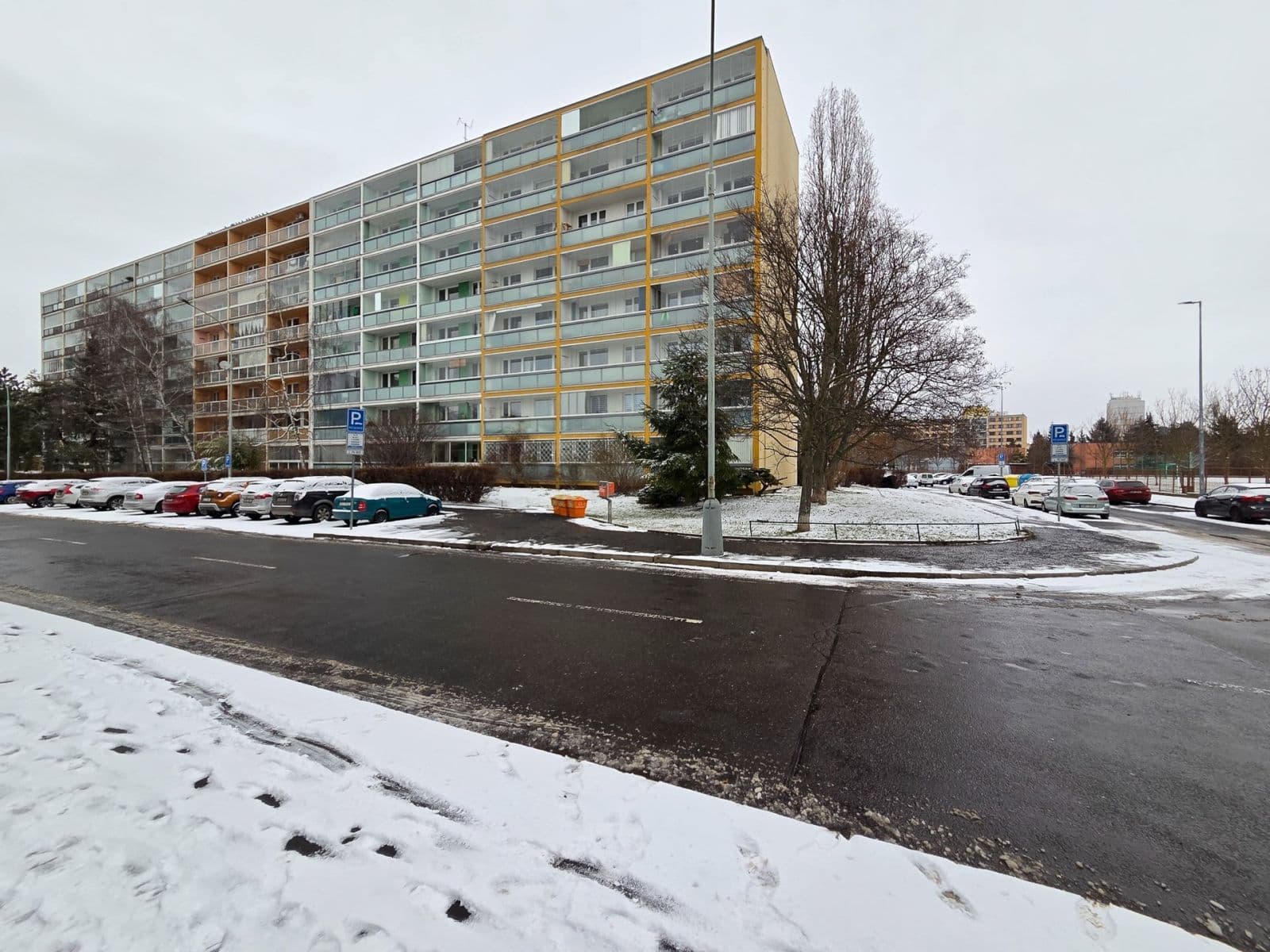 Pronájem bytu 1+kk 27 m², Kaplická, Praha, Praha Pronájem bytu 1+kk 27 m², Kaplická, Praha, Praha