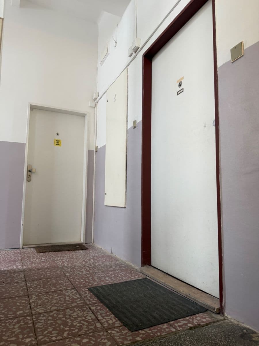 Prodej bytu 1+kk 33 m², Sevastopolská, Praha, Praha Prodej bytu 1+kk 33 m², Sevastopolská, Praha, Praha