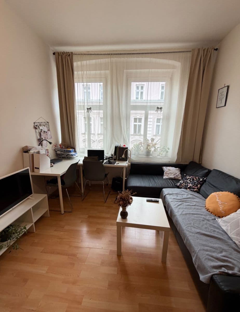 Prodej bytu 1+kk 33 m², Sevastopolská, Praha, Praha Prodej bytu 1+kk 33 m², Sevastopolská, Praha, Praha