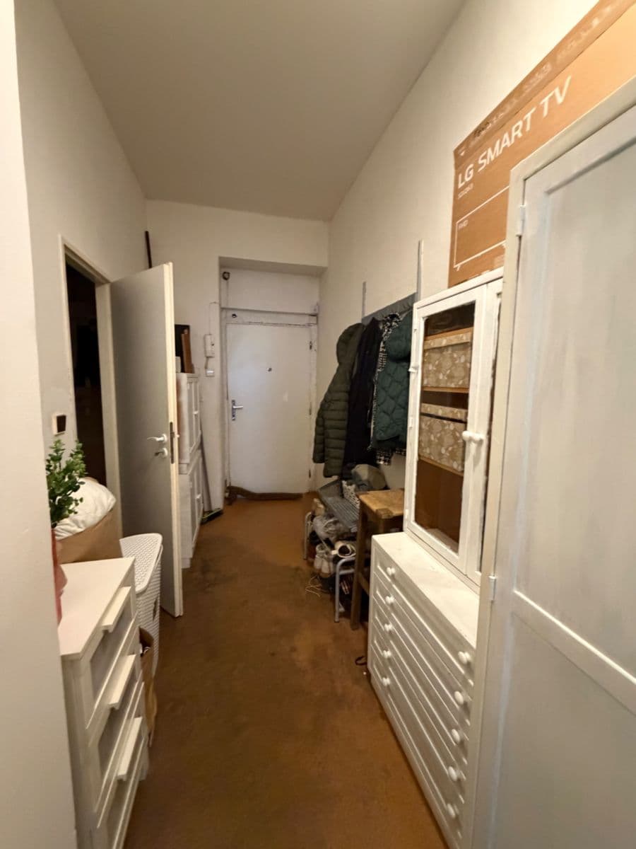 Prodej bytu 1+kk 33 m², Sevastopolská, Praha, Praha Prodej bytu 1+kk 33 m², Sevastopolská, Praha, Praha
