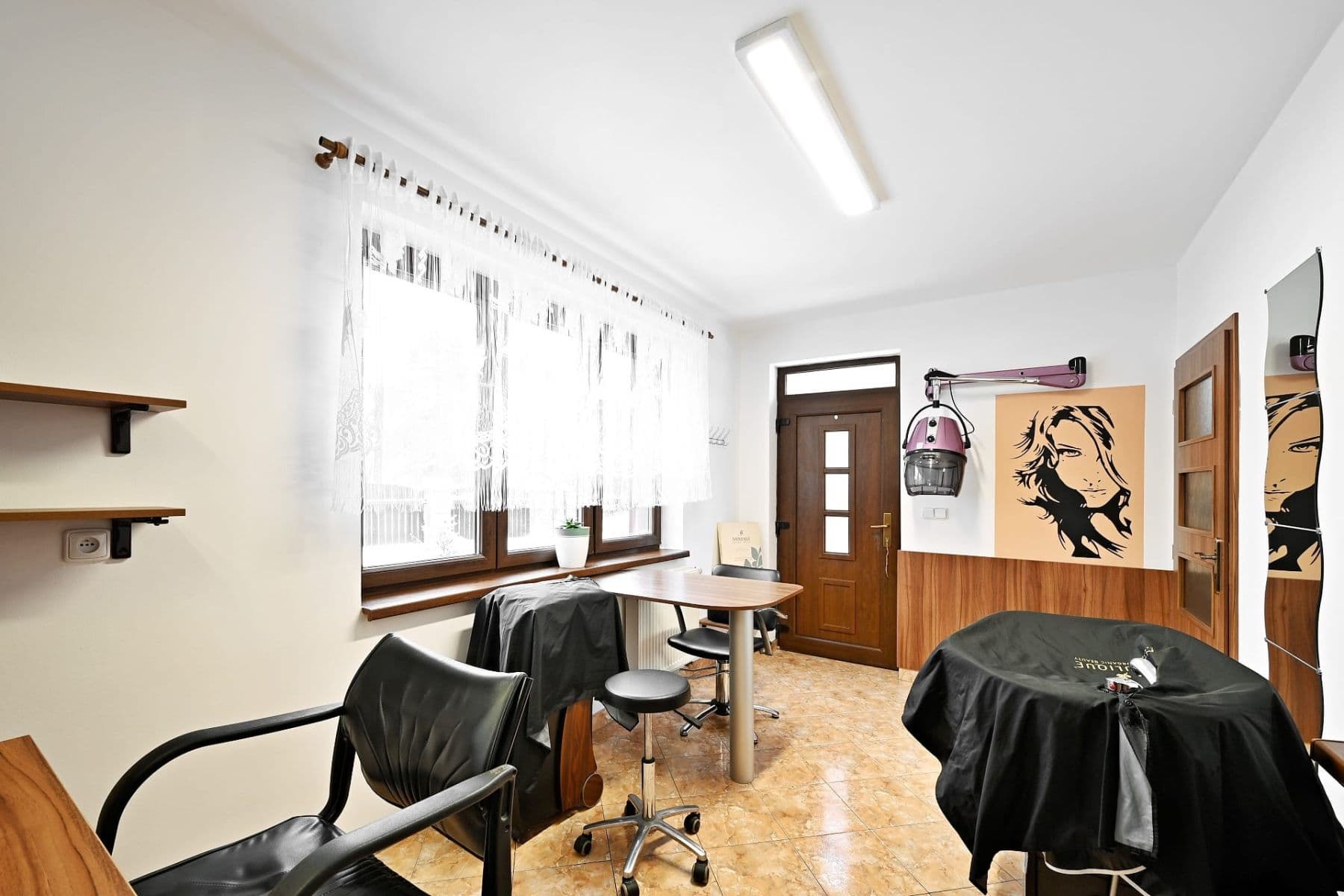 Prodej domu 163 m², pozemek 777 m², Slatina, Středočeský kraj Prodej domu 163 m², pozemek 777 m², Slatina, Středočeský kraj