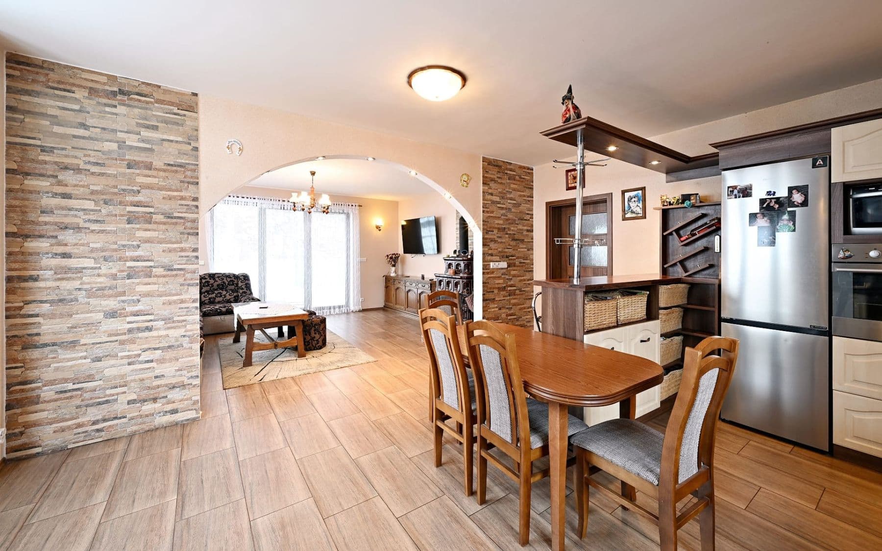 Prodej domu 163 m², pozemek 777 m², Slatina, Středočeský kraj Prodej domu 163 m², pozemek 777 m², Slatina, Středočeský kraj