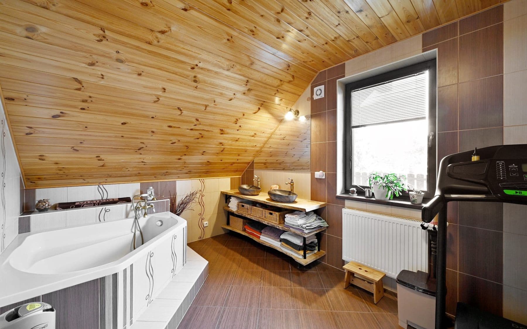 Prodej domu 163 m², pozemek 777 m², Slatina, Středočeský kraj Prodej domu 163 m², pozemek 777 m², Slatina, Středočeský kraj