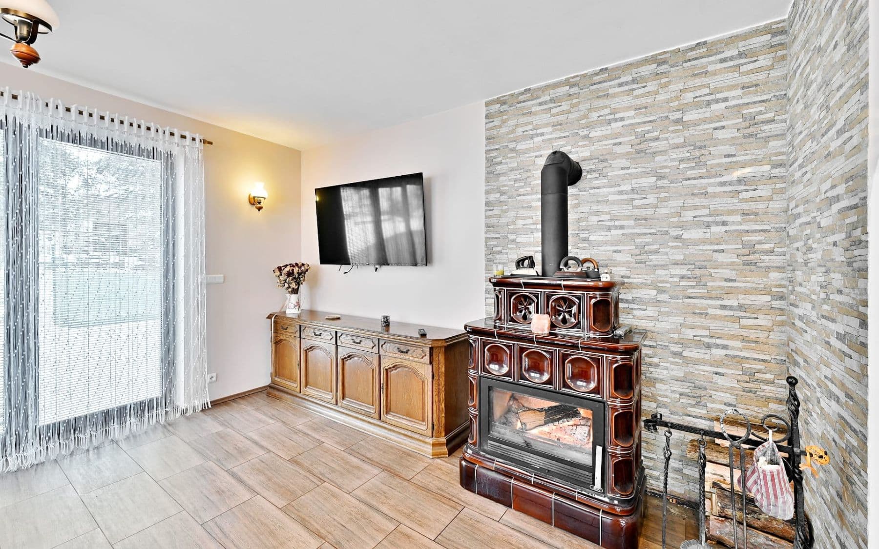 Prodej domu 163 m², pozemek 777 m², Slatina, Středočeský kraj Prodej domu 163 m², pozemek 777 m², Slatina, Středočeský kraj