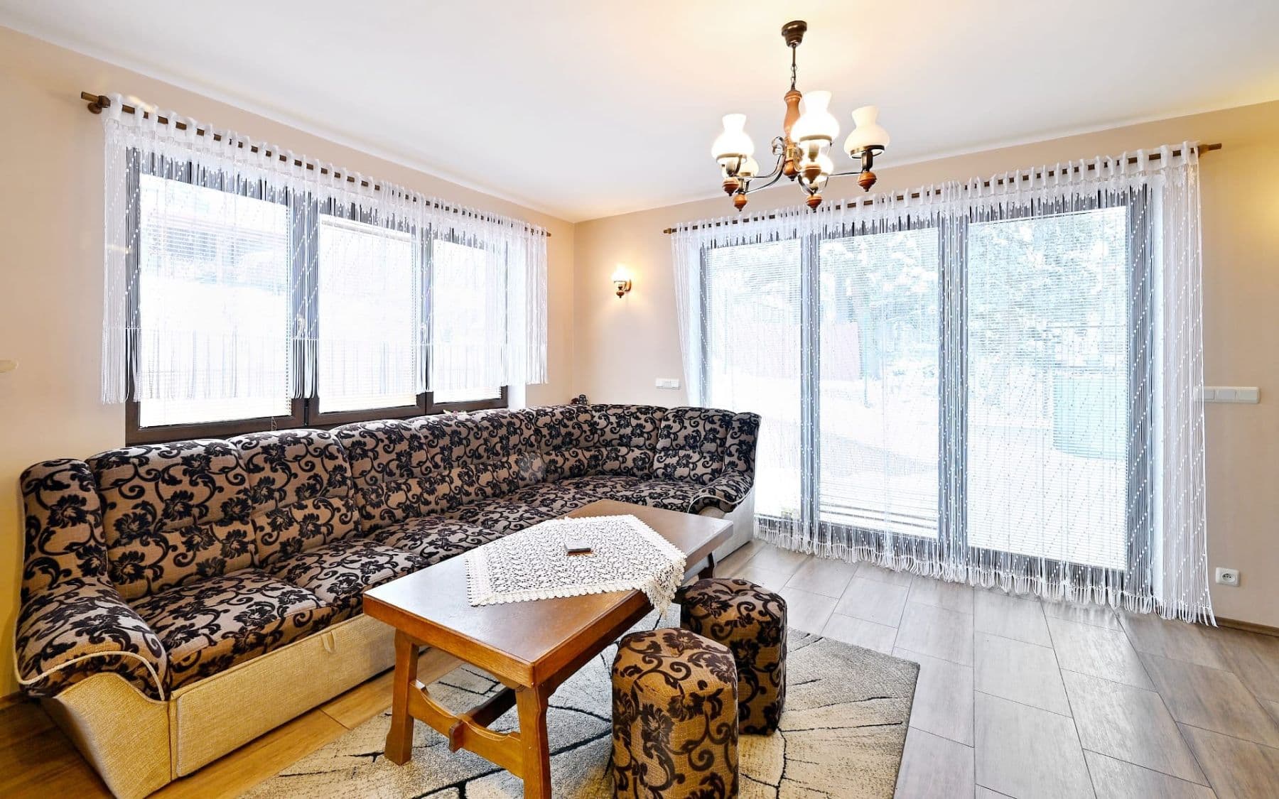 Prodej domu 163 m², pozemek 777 m², Slatina, Středočeský kraj Prodej domu 163 m², pozemek 777 m², Slatina, Středočeský kraj